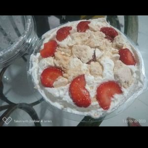 imagem do produto Merengue de morango (500ml)