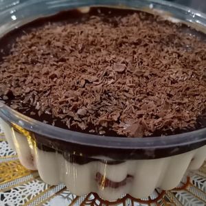 imagem do produto Bombom no pote de morango