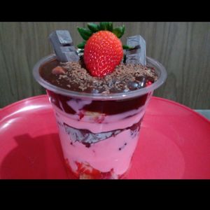 imagem do produto Brownie Cup morango supreme