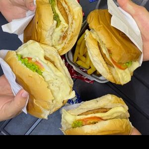 imagem do produto Combo 4( 2 hambúrguer+1 pastel+1 batata)
