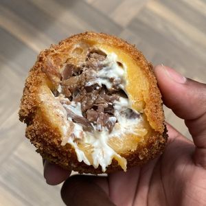 imagem do produto Coxinha de costela c/ requeijão  