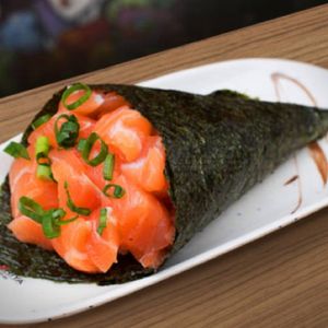 imagem do produto Temaki salmão em cubo 