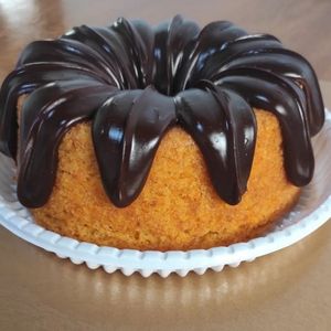 imagem do produto Bolo de cenoura com cobertura de brigadeiro gourmet