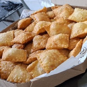 imagem do produto 100 MINI PASTÉIS 