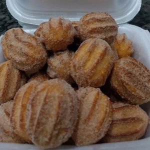 imagem do produto 100 MINI CHURROS 