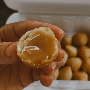 imagem do produto 25 MINI CHURROS  (doce de leite e chocolate)