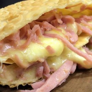 imagem do produto Pastel comprido misto ,uma massa.