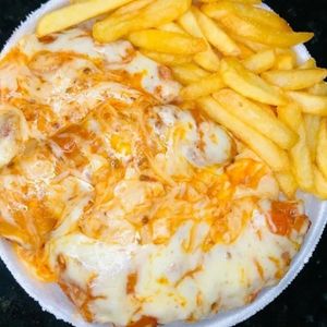 imagem do produto Parmegiana de carne com batatas fritas. M