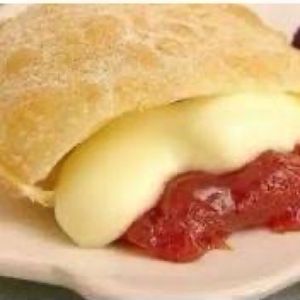 imagem do produto Pastel de Romeu e  Julieta 