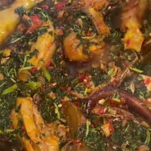 imagem do produto Galinha guisada 