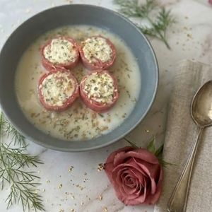 imagem do produto Rondelli com massa de tomate, queijo branco e alho poró