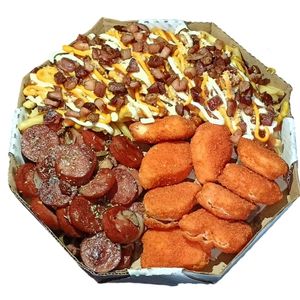 imagem do produto Porção Grande = CALABRESA, NUGGETS e BATATA com TODOS OS MOLHOS. 