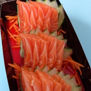 imagem do produto Sashimi de Salomão Crú ou maçaricado 15 Unidades🥢