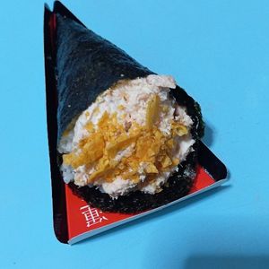 imagem do produto TEMAKE de salmão grelhado com Doritos 🥢 