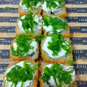 imagem do produto HOT-CROCANTE CREAM-CHEESE  CEBOLINHA.= 10 unidades🥢 