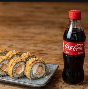 imagem do produto 8 HOT PHILADELPHIA + 1 COCA 220 ML