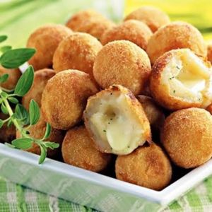 imagem do produto BOLINHA DE REQUEIJÃO 