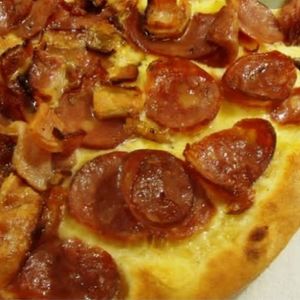 imagem do produto Pizza calabresa com bacon