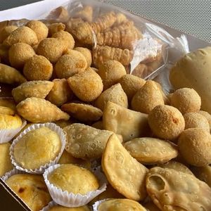 imagem do produto 50 SALGADINHOS ( ATÉ 2 OPÇÕES ) 😍 