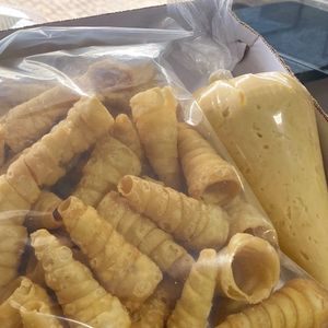 imagem do produto 1 Pacote de Canudos C/50 und + 1 Patê de frango 400gm.