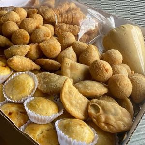 imagem do produto 400 SALGADOS (ATÉ 4 OPÇÕES) 😍