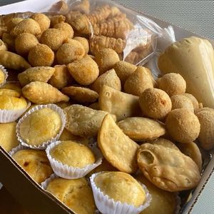 imagem do produto 75 SALGADINHOS (ATÉ 3 OPÇÕES) 😍