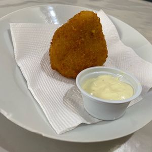 imagem do produto Coxinha super crocante( frango com catupiry ou costela )