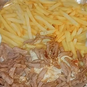 imagem do produto Iscas Carne e queijo e Fritas (G)