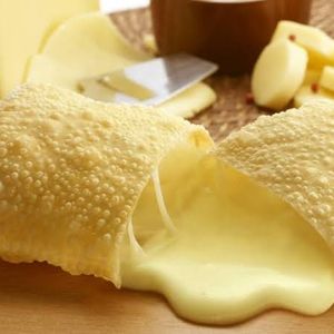 imagem do produto Pastel Chocolate branco ao leite 