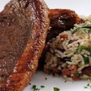 imagem do produto Picanha 🥩 Grelhada, Arroz 🍚 c/ Brócolis 🥦 e Salada