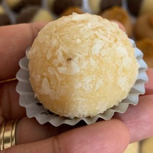 imagem do produto Docinho de Beijinho 