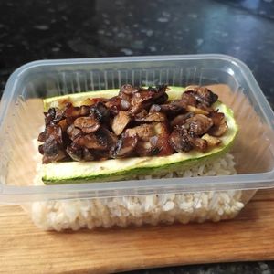 imagem do produto Abobrinha recheada de champignon 