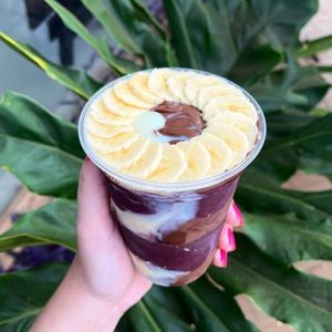 imagem do produto copo leitinho com nutenla e banana