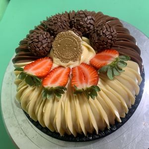 imagem do produto Bolo vulcĂŁo premium (Confeitado)