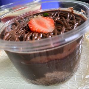 imagem do produto Bolo no pote Nutela com morango 