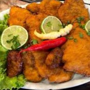 imagem do produto Pirarucu a milanesa com e banana e batata frita 