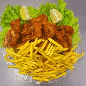 imagem do produto Frango à passarinho com batata frita
