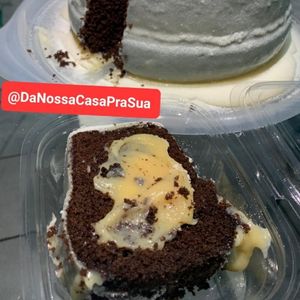 imagem do produto Bolo de chocolate vulcão com leite ninho (Fatia)