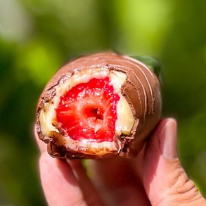 imagem do produto Bombom de Morango - 100g