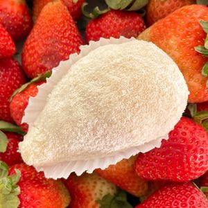 imagem do produto Coxinha de brigadeiro de ninho com morango - 100g