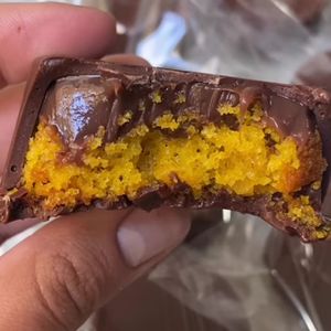 imagem do produto Bombom de bolo de cenoura