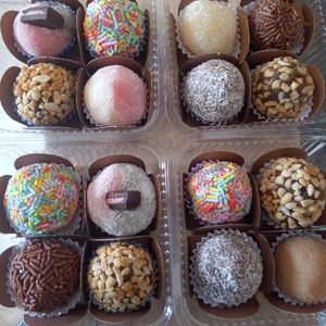 imagem do produto Caixa de brigadeiro gourmet