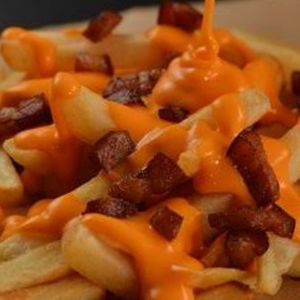 imagem do produto Batata Frita : Calabresa e Cheddar (M)