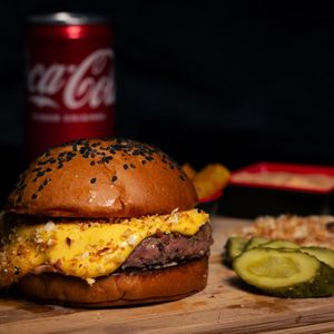 imagem do produto Cheese Burguer + Batata frita