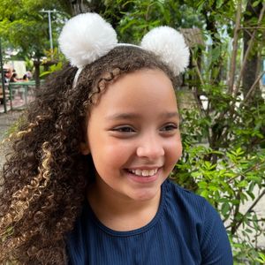 imagem do produto Tiara pompom branca 