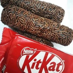 imagem do produto Charutinho De Brigadeiro Com Kitkat 