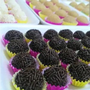 imagem do produto Brigadeiros Unitários De 15g