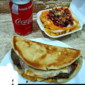 imagem do produto Bauru arabe + batata-frita recheado 200 g+ refri lata 350