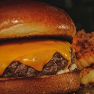 imagem do produto X-Burguer + Refrigerante + Fritas 
