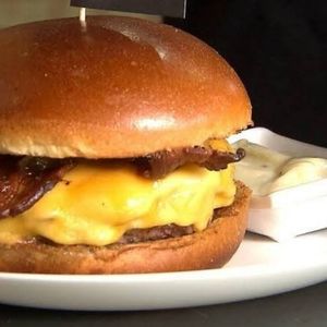 imagem do produto X-Bacon + Refrigerante + Fritas